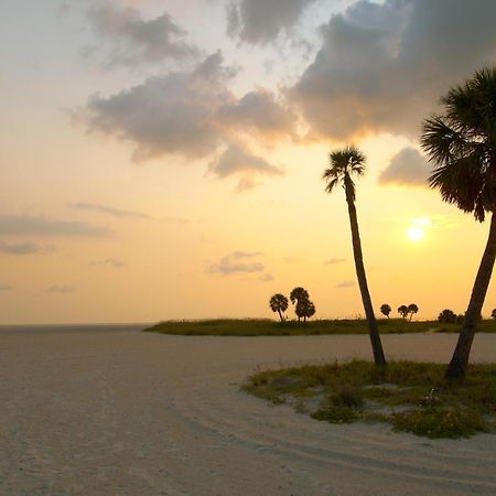 South Beach Oceanfront Resort St. Pete Beach Eksteriør billede