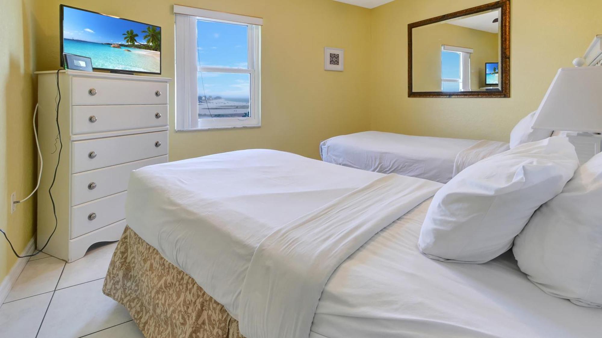 South Beach Oceanfront Resort St. Pete Beach Eksteriør billede