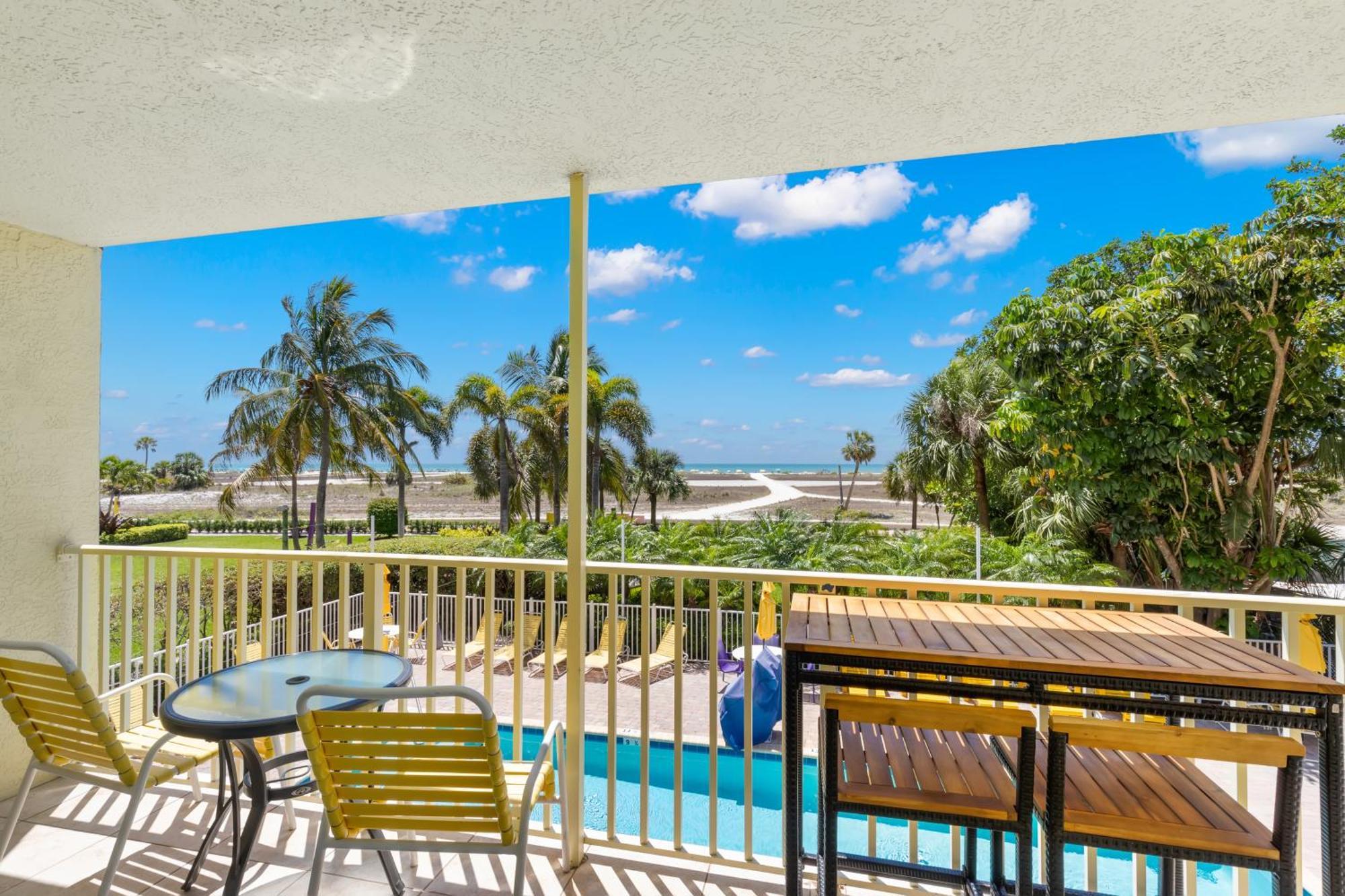 South Beach Oceanfront Resort St. Pete Beach Værelse billede